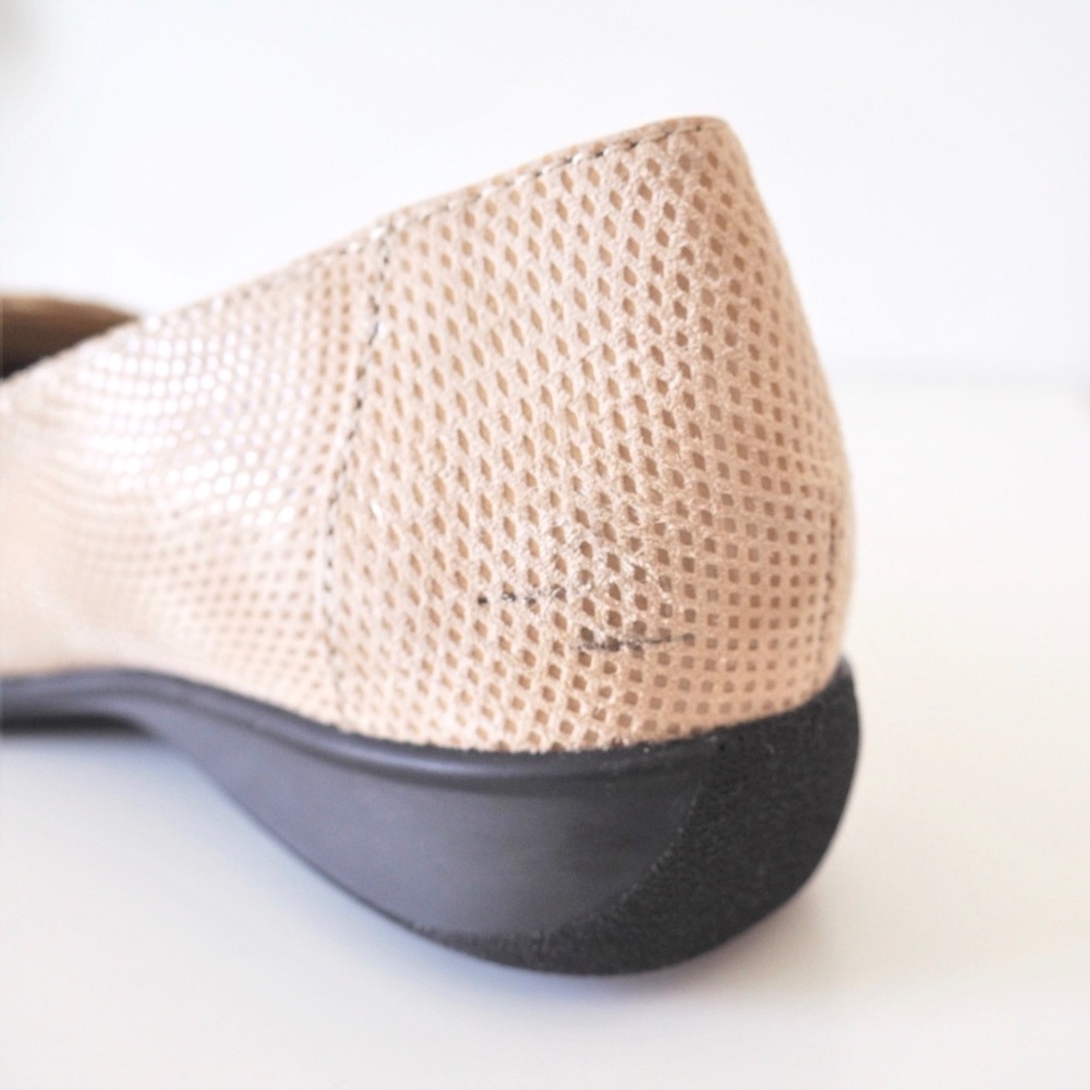 Trotters 'Jenn' Loafer - Picture 6 of 8